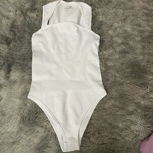 Seamless body suit
